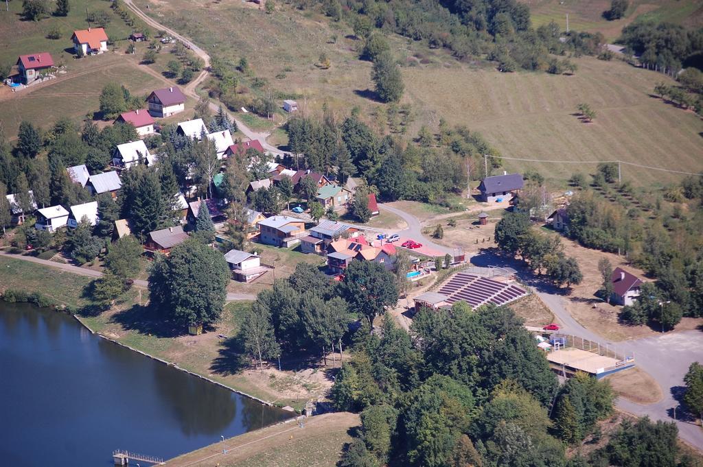 Penzion Tajch Nova Bana Exteriör bild