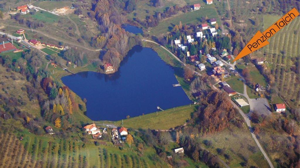 Penzion Tajch Nova Bana Exteriör bild